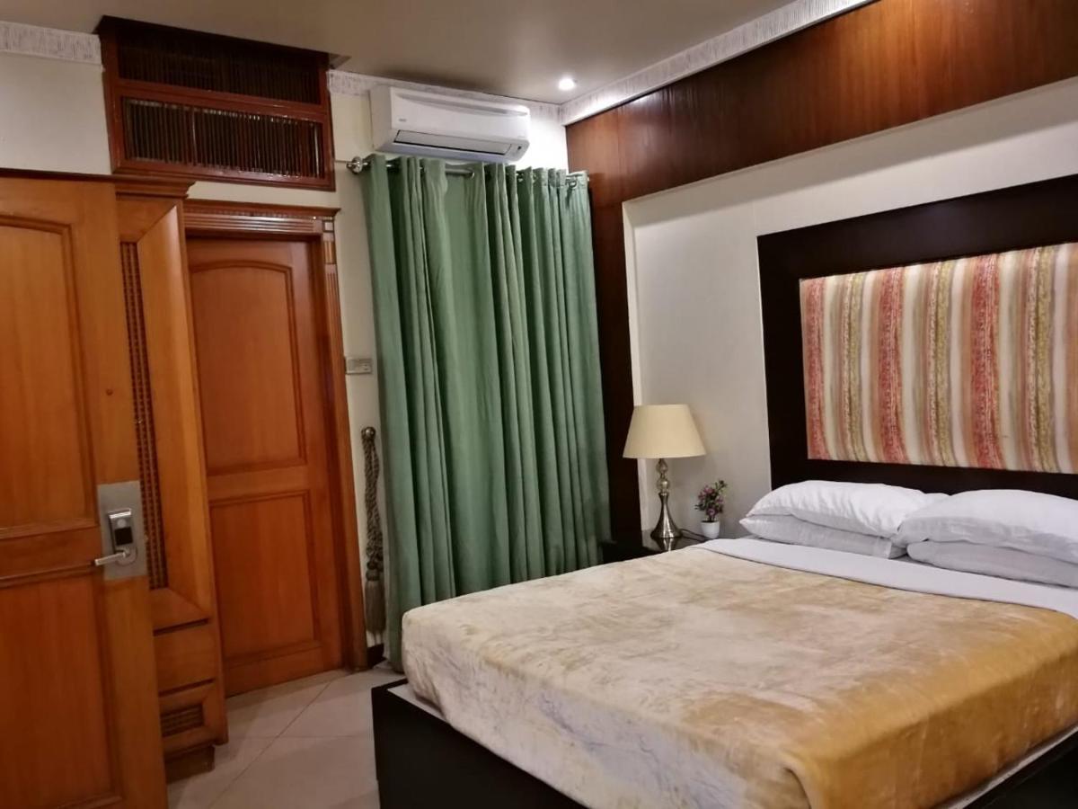 Regency Inn Hotel Lahore Exterior foto