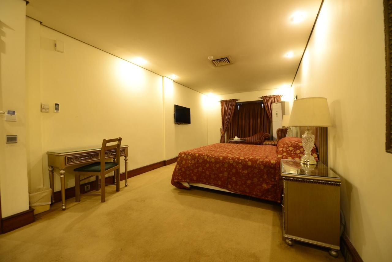 Regency Inn Hotel Lahore Exterior foto