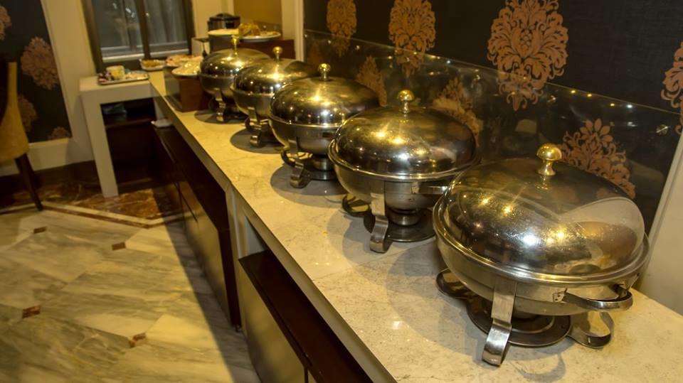 Regency Inn Hotel Lahore Exterior foto