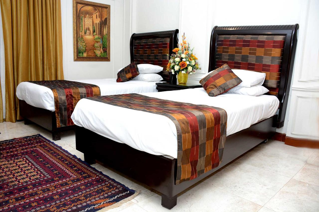 Regency Inn Hotel Lahore Exterior foto
