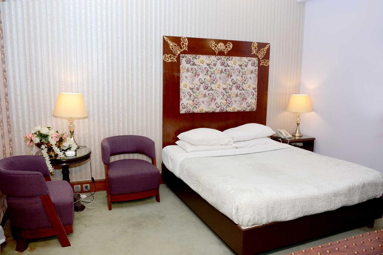 Regency Inn Hotel Lahore Exterior foto