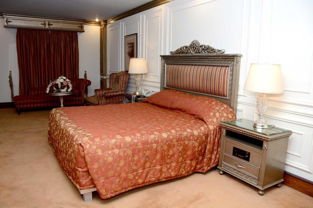 Regency Inn Hotel Lahore Exterior foto