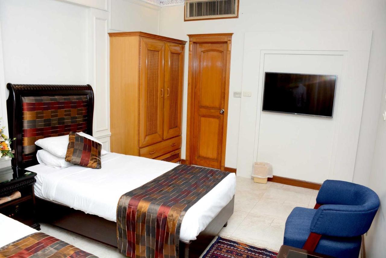 Regency Inn Hotel Lahore Exterior foto