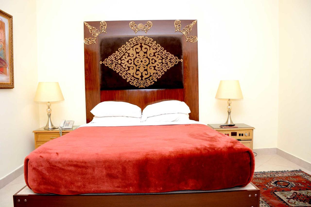 Regency Inn Hotel Lahore Exterior foto