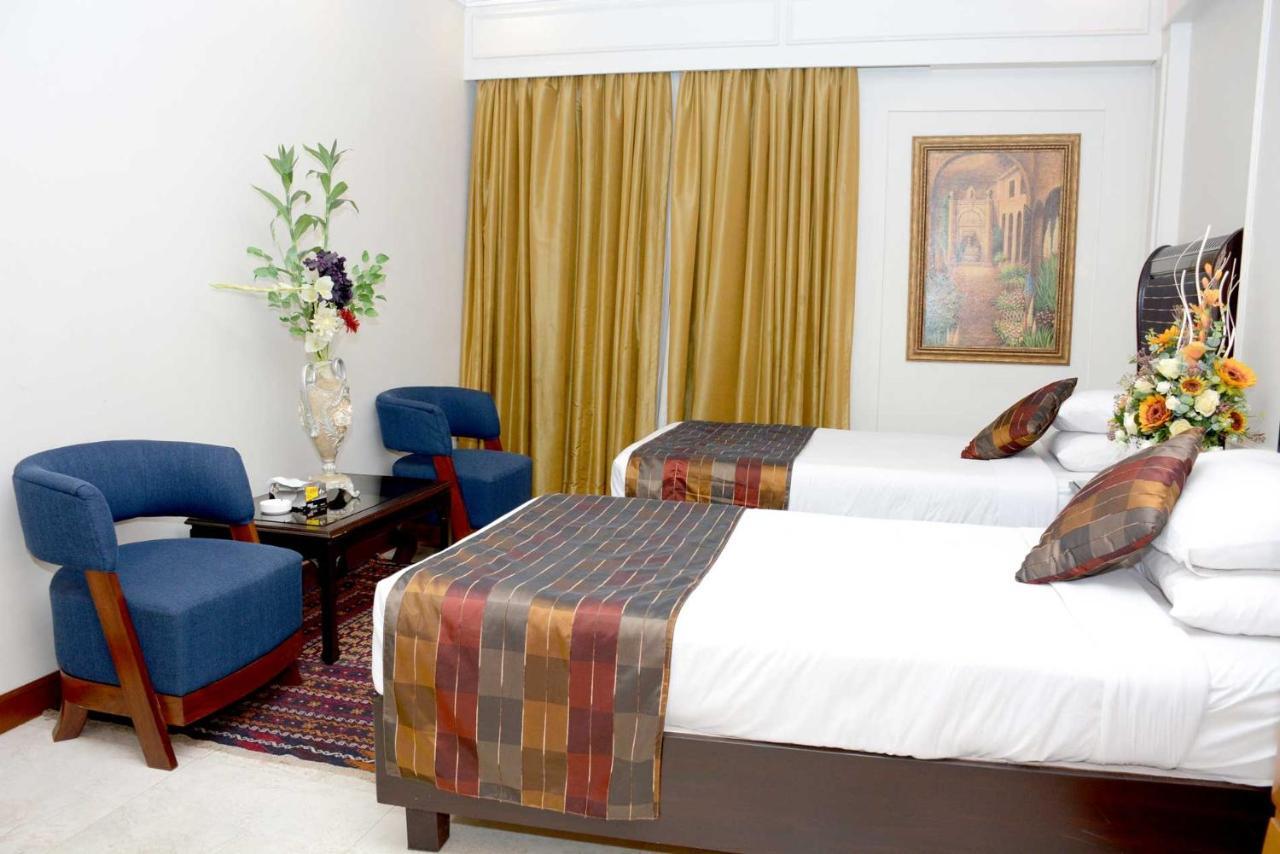 Regency Inn Hotel Lahore Exterior foto